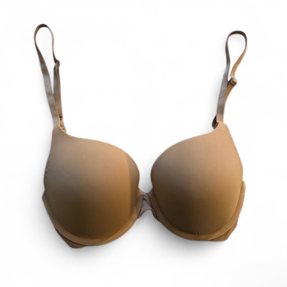 Victoria’s Secret tan nude Bra☁️